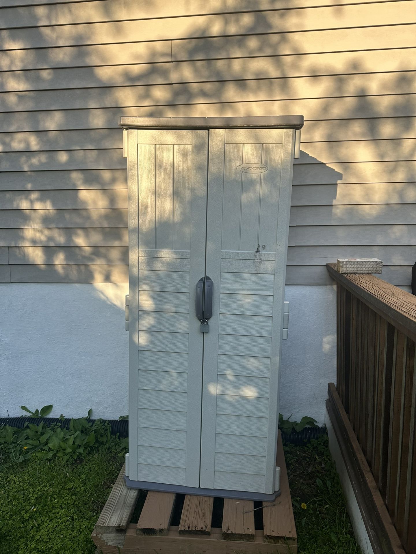 Small Rubbermaid Storage Sheds