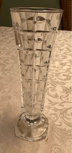 Cristal d'Arques-Durand "Beauregard" 24% Lead Crystal Bud Vase