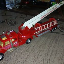 Vintage Nylint Aerial Hook N Ladder,  all Metal