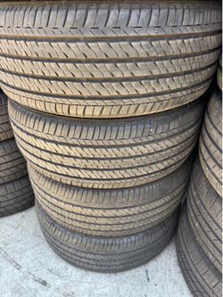 215/55r16 Firestone tires en excelentes condiciones de vida las 4