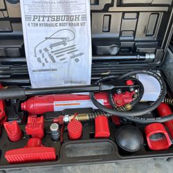 PITTSBURGH 4 Ton Portable Hydraulic Equipment Kit