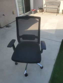 Black Rolling Office Chair