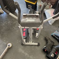 Elliptical Exercise Machine 
