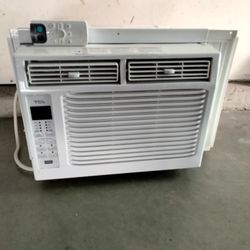Aire Acondicionado Excelente Condición