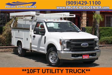 2018 Ford F-350 Chassis