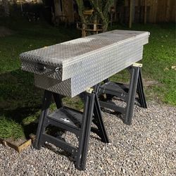 Delta  Diamond Plated Storage Box