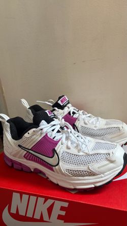 vomero 5 size 7Y