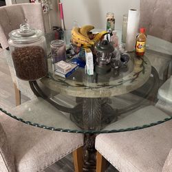 Dinning Table 