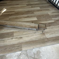 Used Vinyl Flooring 1300 sqft