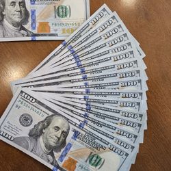 17 Sequential 100 Dollar Bills 2017