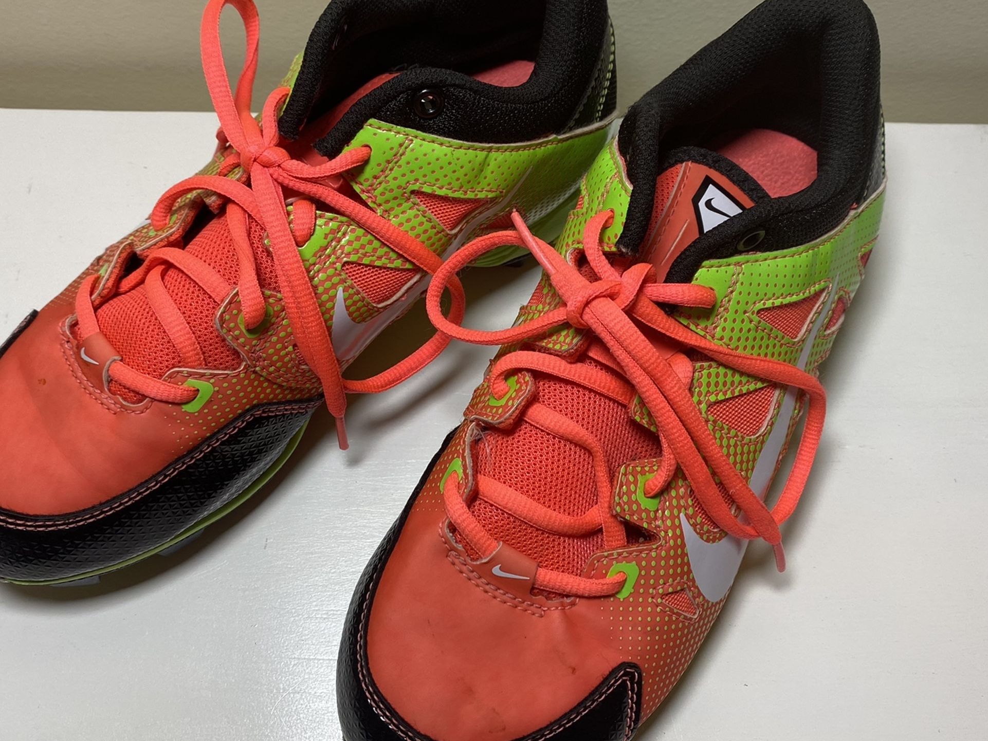 NIKE Cleats Youth 5.5 Orange And Neon Green
