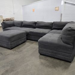 *Same Day Delivery Available!* 
Grey 6 Piece Modular Sectional