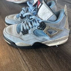 Jordan 4 Retro Blue 