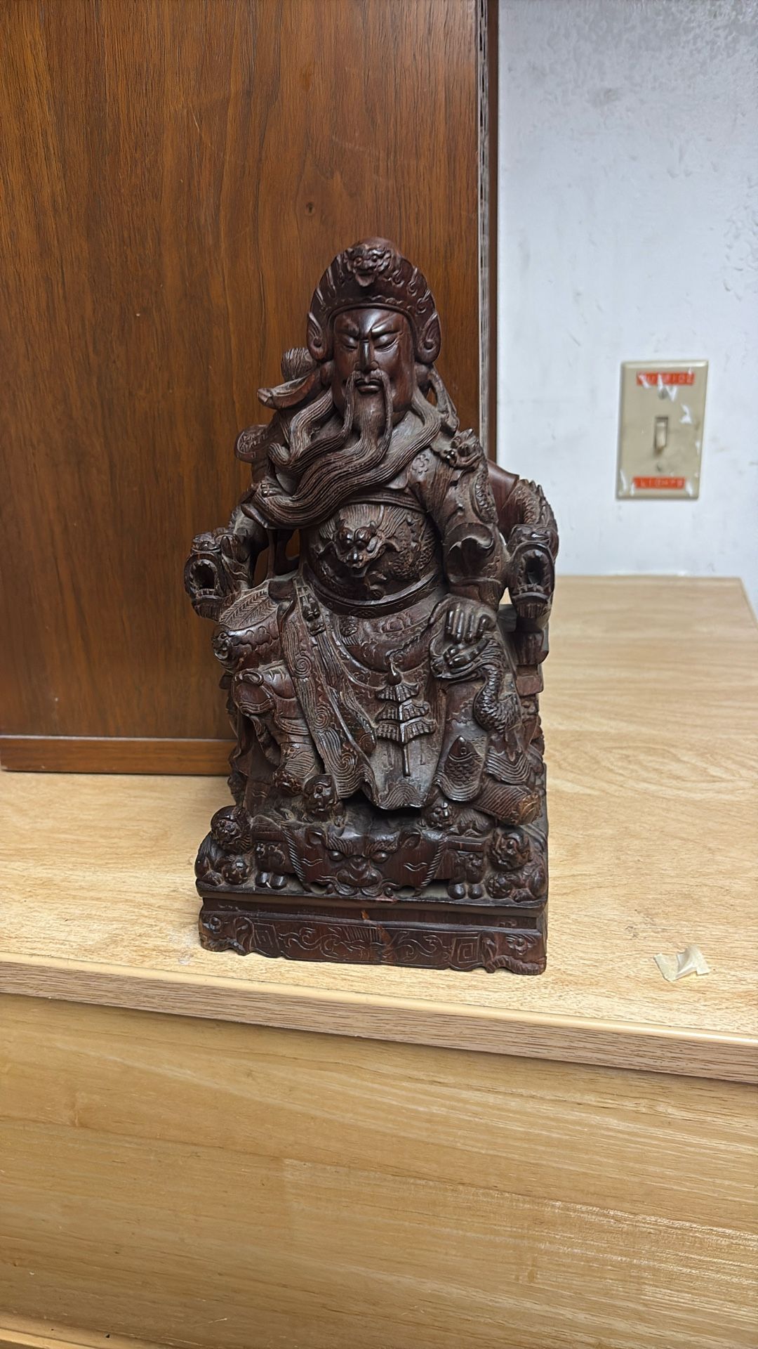 Guan Yu Statue