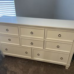 8-Drawer Dresser White Long