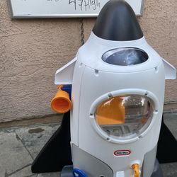 Space Rocket Pretending 