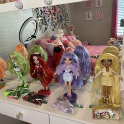 Rainbow High Dolls And Their Accessories 