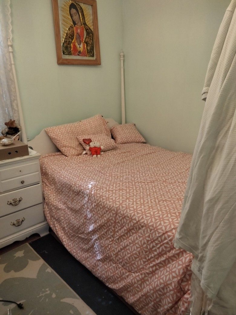 Girls '70s Sears Bedroom Set