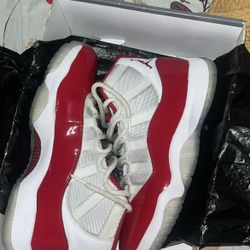 Air Jordan 11 Retro Cherry 