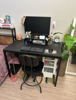 Computer, desktop, desk, table, chair