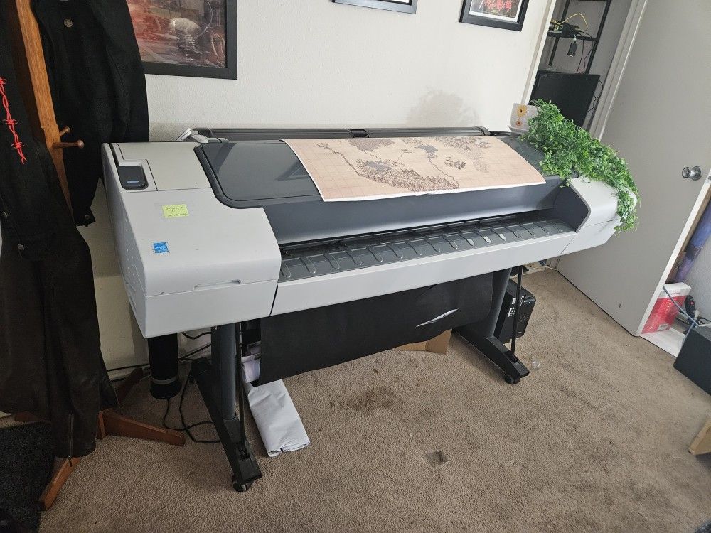 HP DesignJet T770 44" Wide Format Printer.