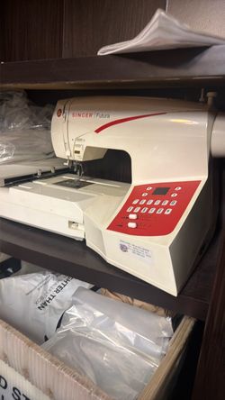 Singer Futura Embroidery Machine