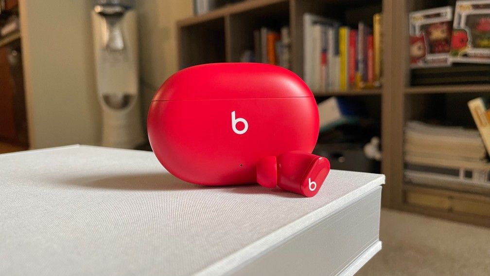 Beats Studio Buds