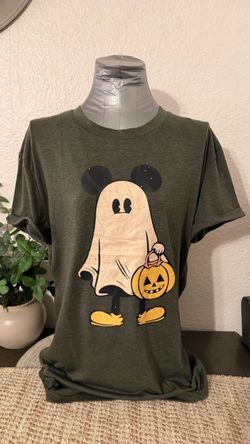 Mickey Mouse Halloween Ghost Graphic T-Shirt size Large ✨new
