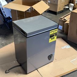 New🔥 3.5 Cu.Ft Chest Freezer Compact Deep Freezer with Top Mini 7 Gears Temperature Control Open Door and Removable Storage Basket White