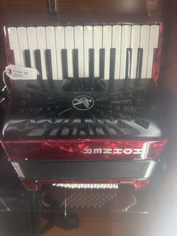 Acordion honner semi nuevo completo