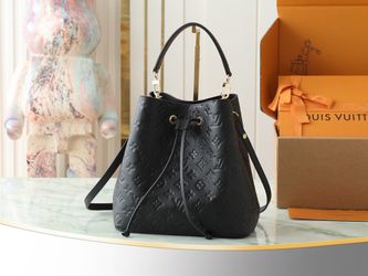 NéoNoéMedium-sized bucket bag