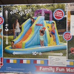 Little Tikes Make a Splash Family Fun Water Park 