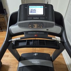 Nordictrack Comercial Treadmill