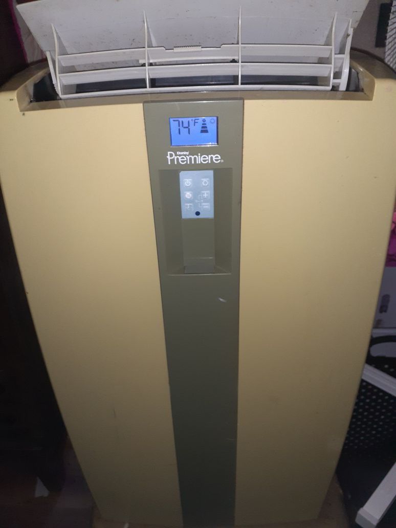 Danby premier portable air conditioner with remote 13k BTU
