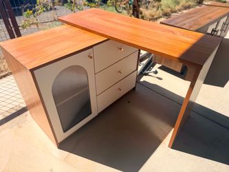 Reversible collapsible desk