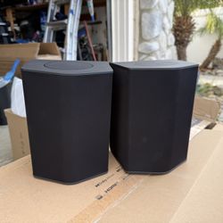 LG SPT9 Active Rear Speakers