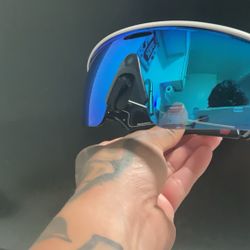 Oakley Meta Vanguard Sunglasses