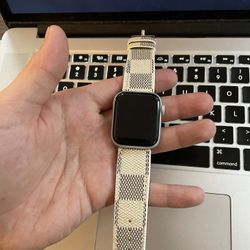 Custom Louis Vuitton Apple Watch Band 42/44/45MM