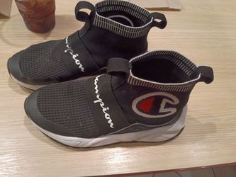 Size 2 kid shoes