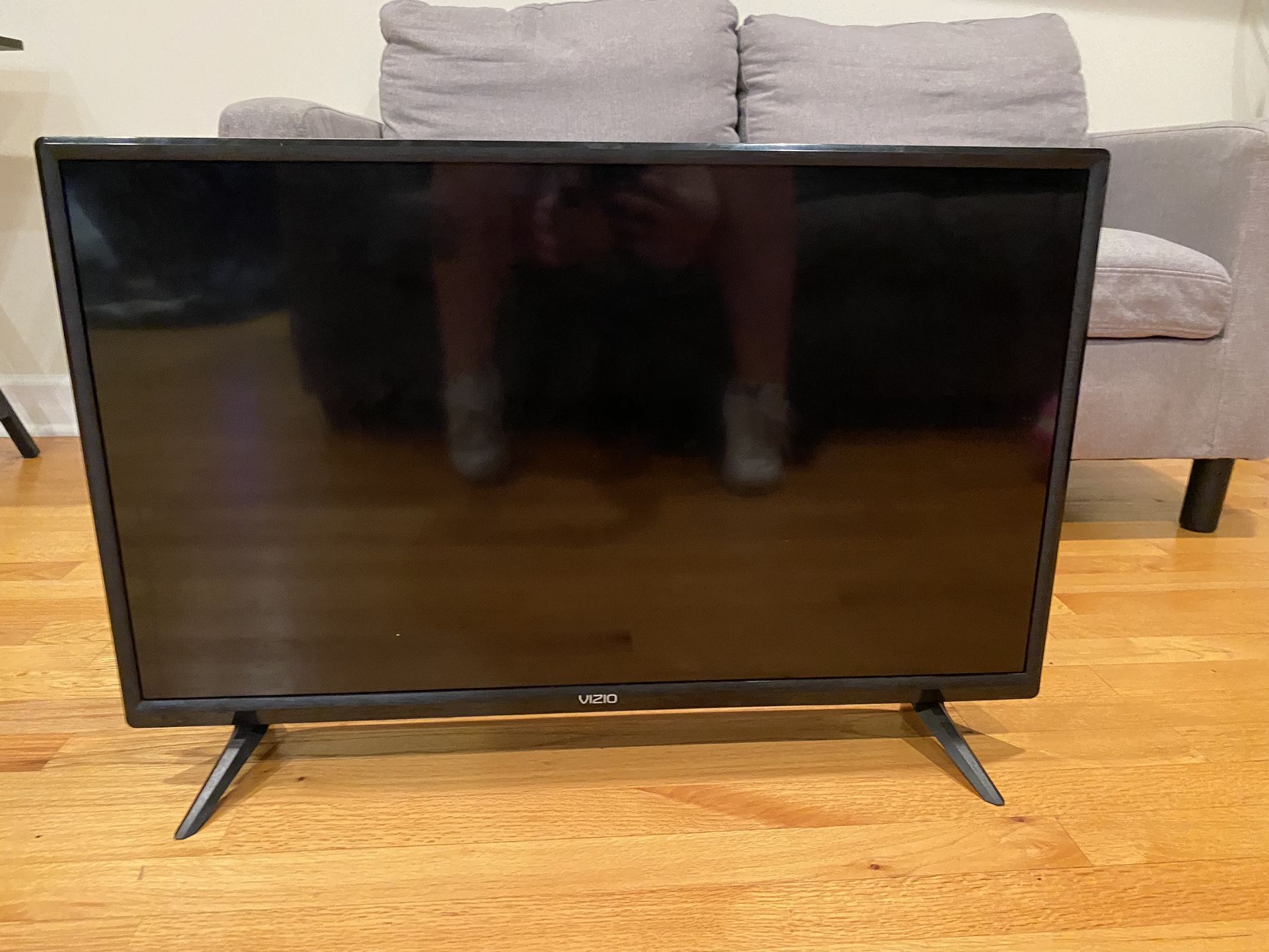 47 Inch Roku TCL