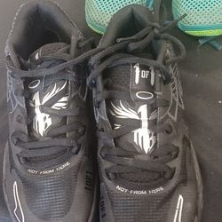 Puma Lamelo Basketball Shoes Size 5 Pre-owned Size 5. $20 