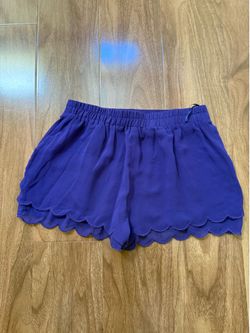 Lush Scallop Hem High-Waist Shorts - Deep Purple