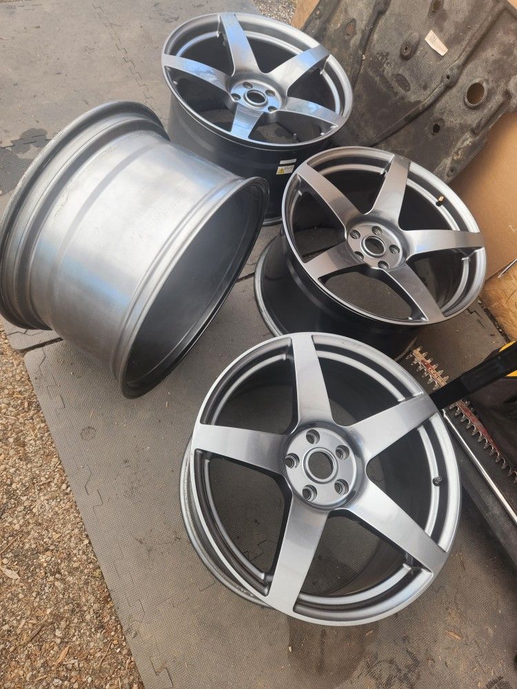 Mustang SVE R355 Wheels 19x110/11 Titanium Gray 