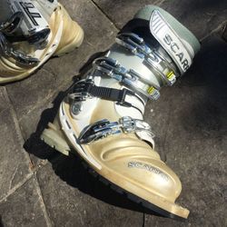 Scarpa telemarking ski boots