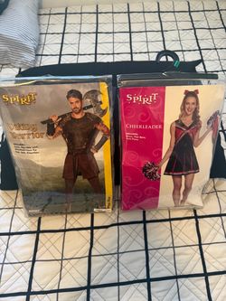 Halloween Costumes  ( spirit Halloween half off original prize *** Like New ***