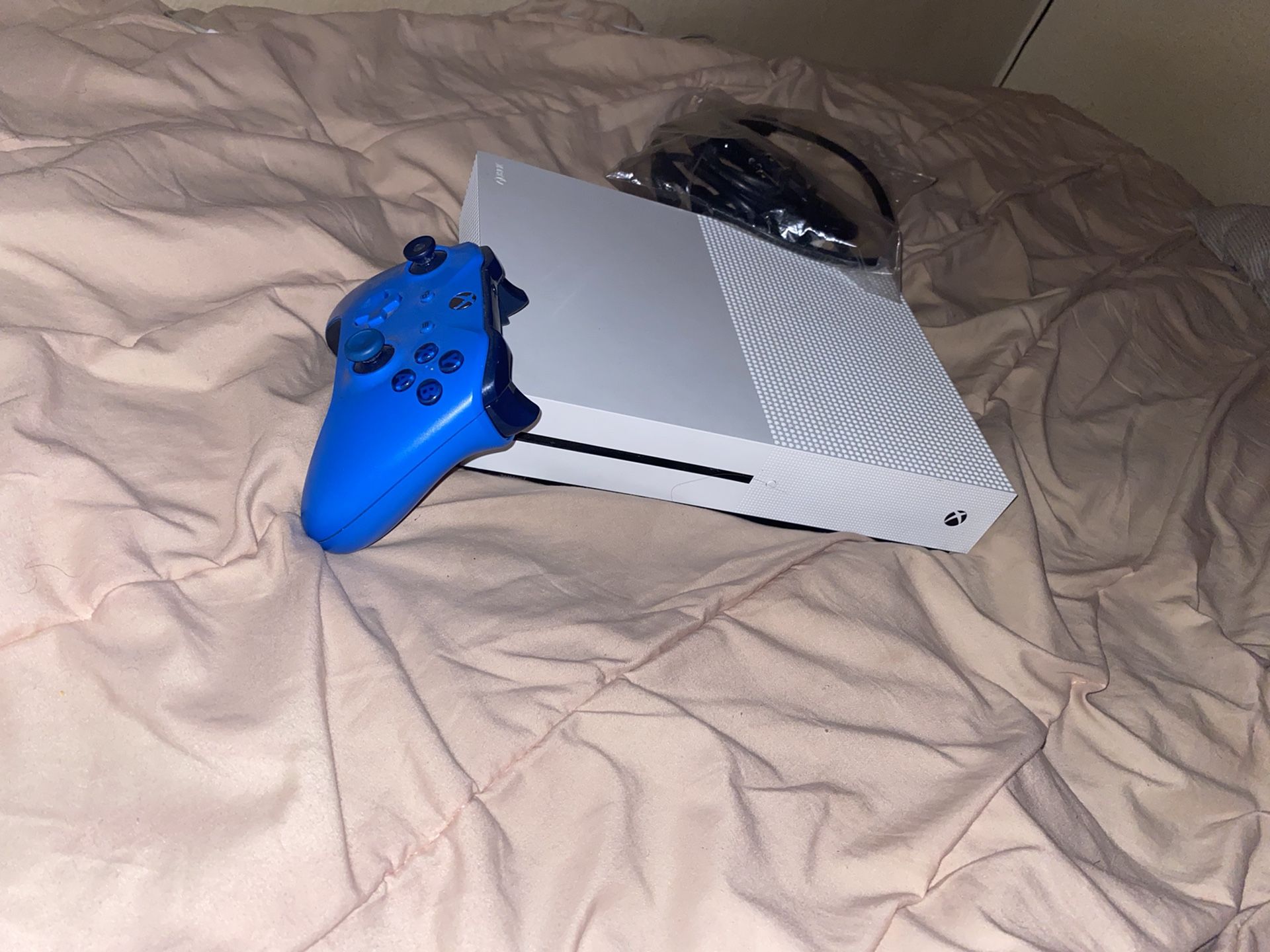 Xbox One S