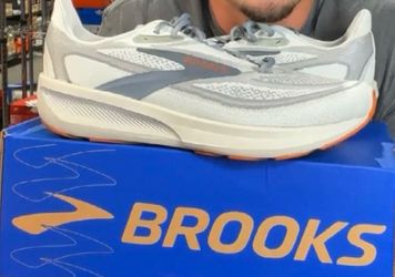Men’s Brooks White Burnt Orange