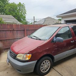 2002 Toyota Sienna