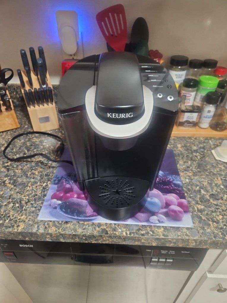 Keurig Coffee Machine Deluxe 