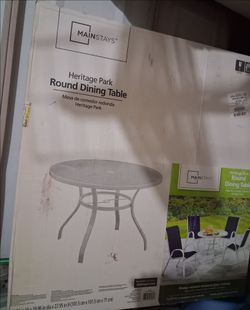 Mesa redonda de plástico para patio o eventos